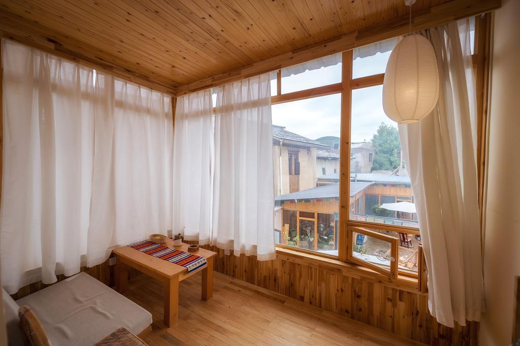 Huksum House Appartement Deqen Buitenkant foto