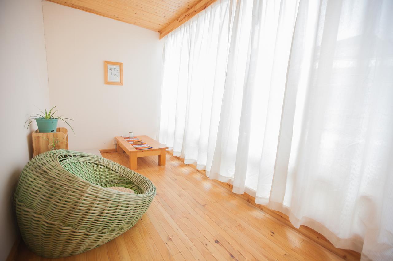 Huksum House Appartement Deqen Buitenkant foto